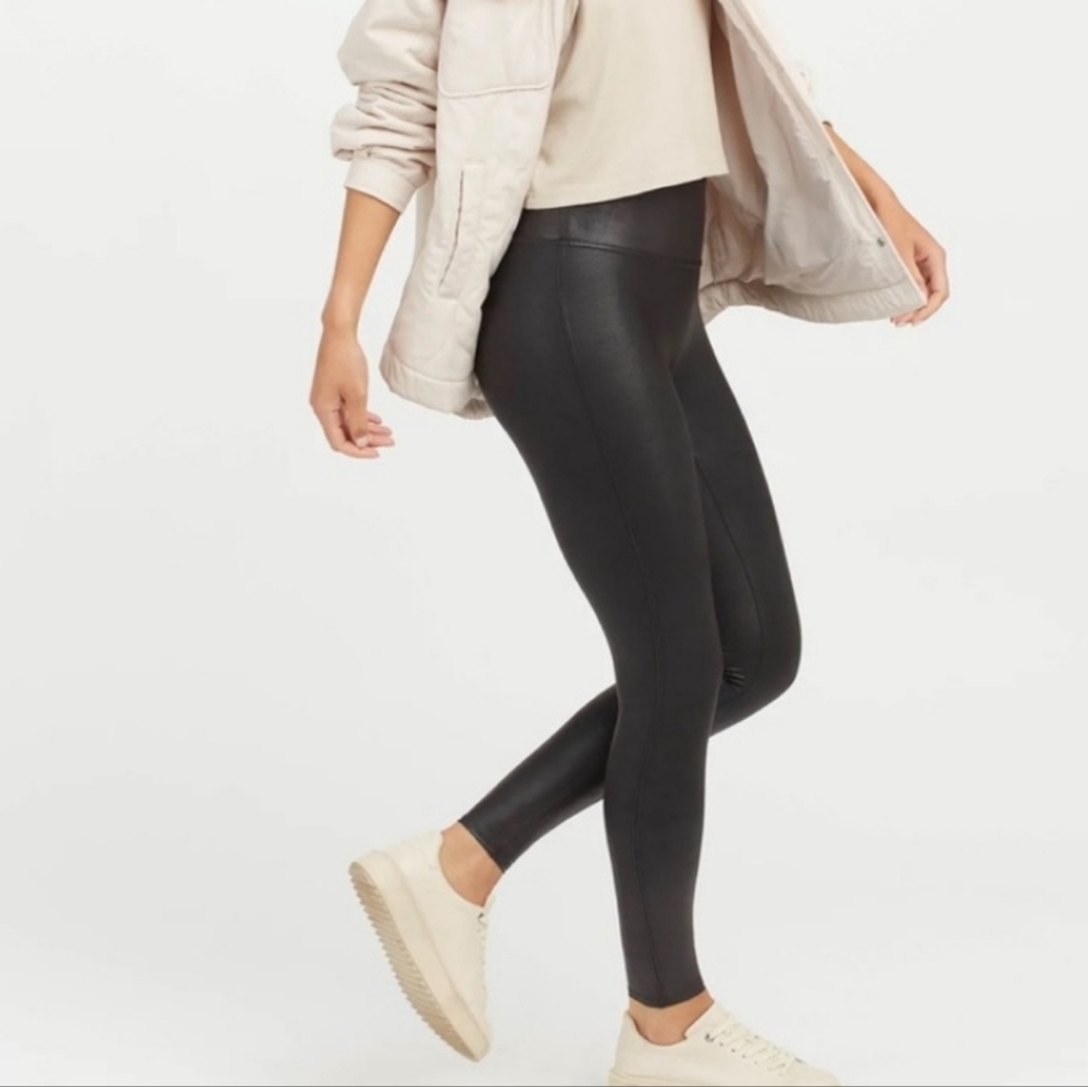 Spanx Faux Leather Leggings size XL